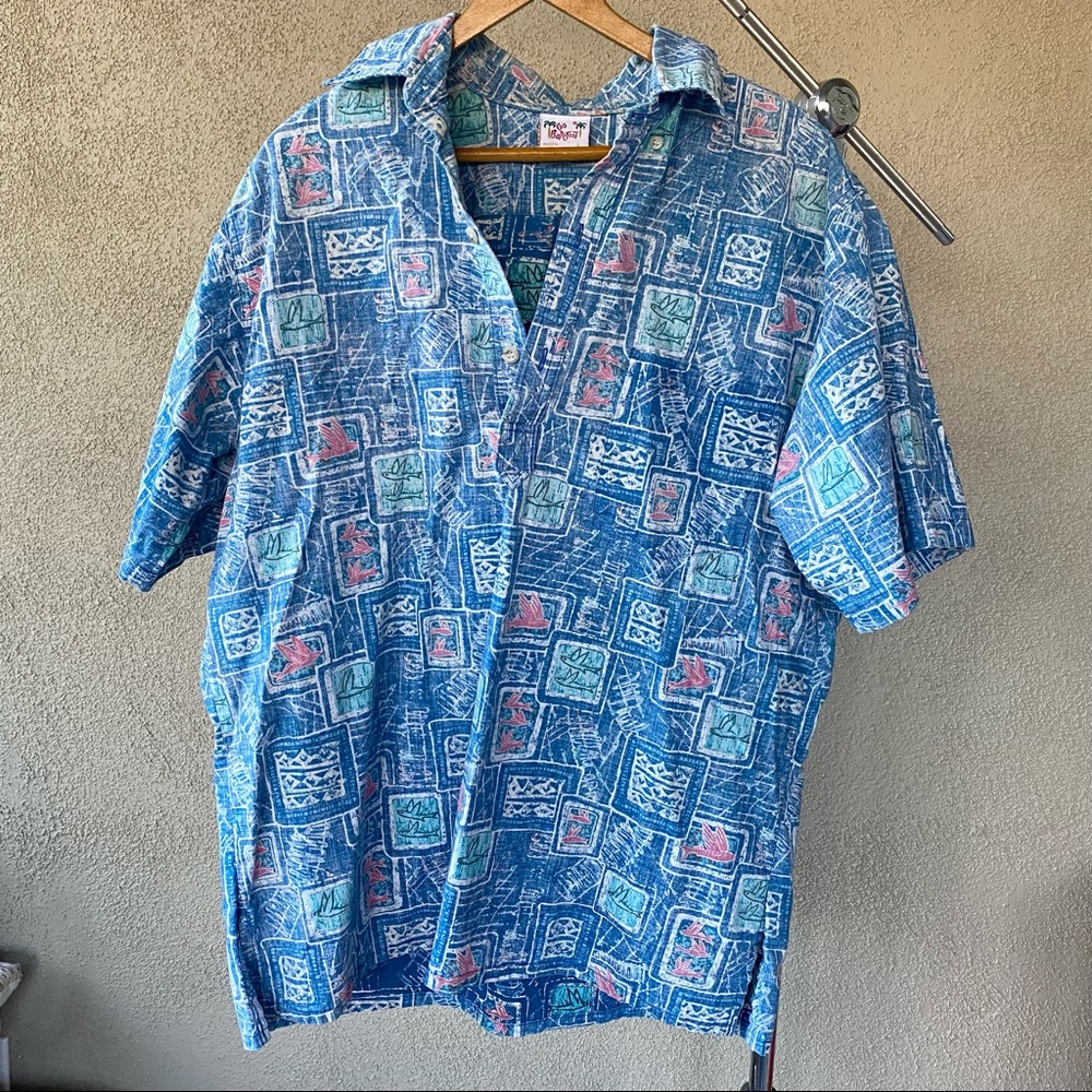 Go Barefoot 3 Button Hawaiian Shirt - Large